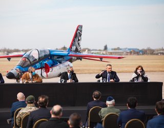 FAdeA entregó el primer avión de serie Pampa III Bloque II a Fuerza Aérea Argentina