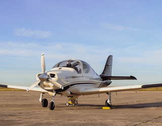 La Argentina vuelve a tener un avión de fabricación nacional: FAdeA presenta el IA-100B