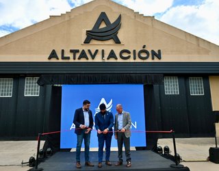 Altaviación inauguró nueva sede en FAdeA