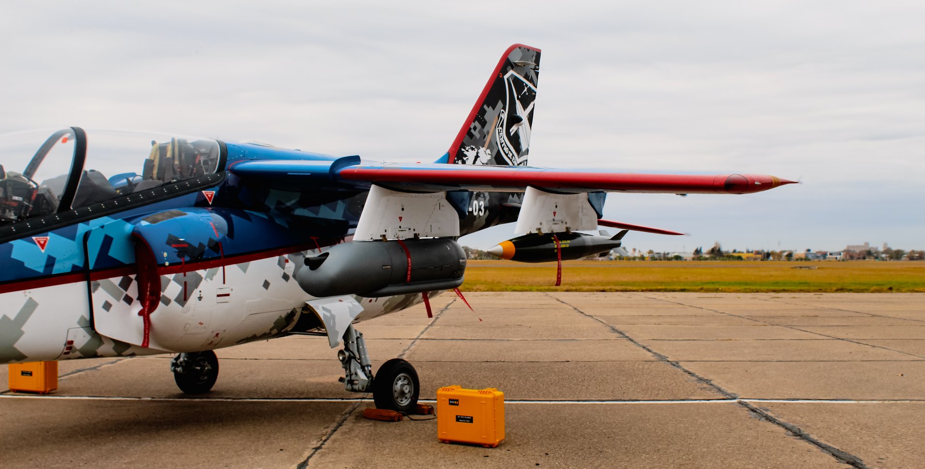Diseño y desarrollo de Pilones | IA-63 Pampa III Bloque 2